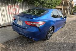 تۆیۆتا کامری